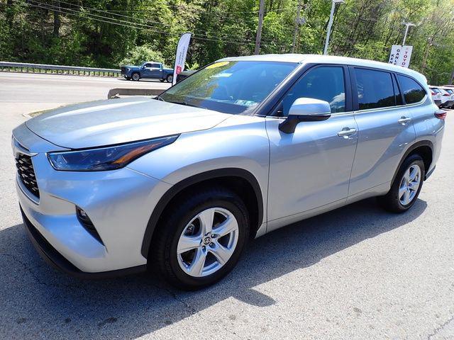 used 2023 Toyota Highlander Hybrid car, priced at $30,062