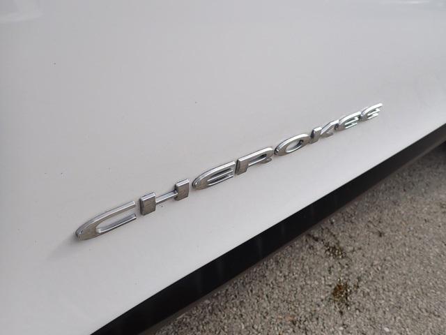 used 2019 Jeep Cherokee car, priced at $16,244