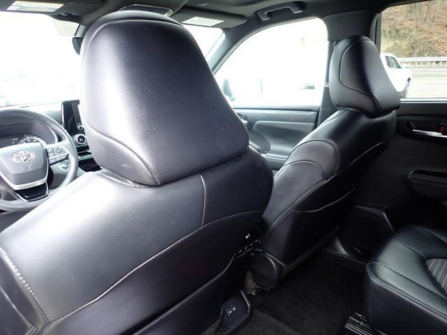 used 2023 Toyota Highlander car, priced at $38,941