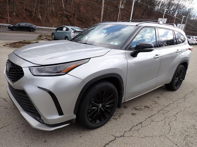 used 2023 Toyota Highlander car, priced at $38,941