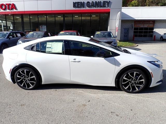 new 2026 Toyota Prius Plug-In Hybrid car, priced at $39,222