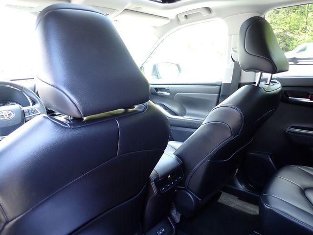 used 2023 Toyota Highlander car, priced at $39,984