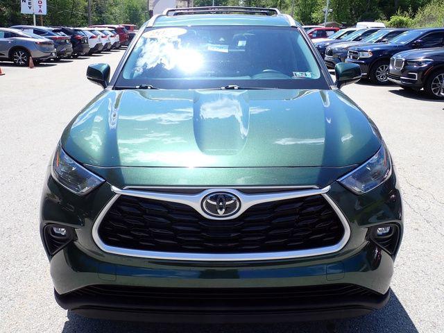 used 2023 Toyota Highlander car, priced at $39,984