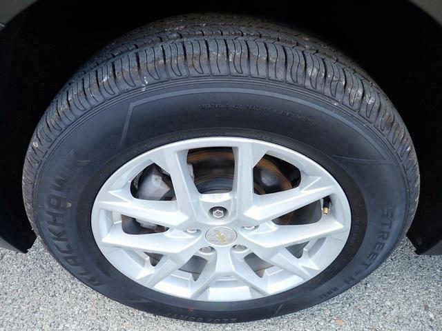 used 2023 Chevrolet Equinox car, priced at $21,613