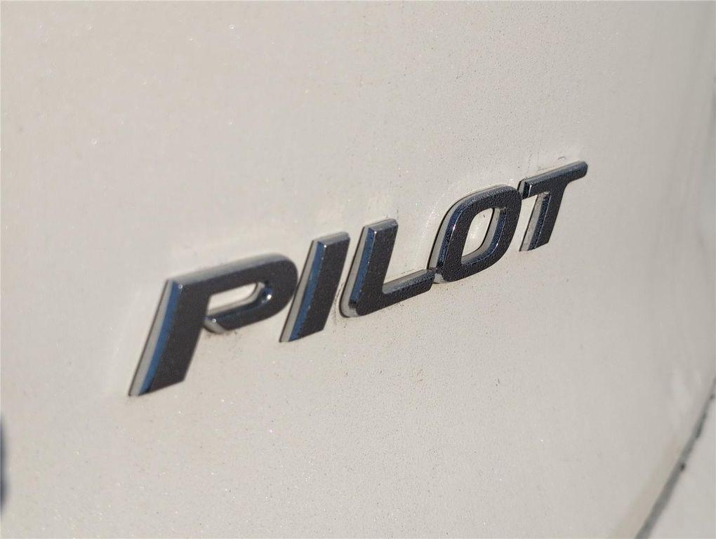 used 2021 Honda Pilot car, priced at $25,787