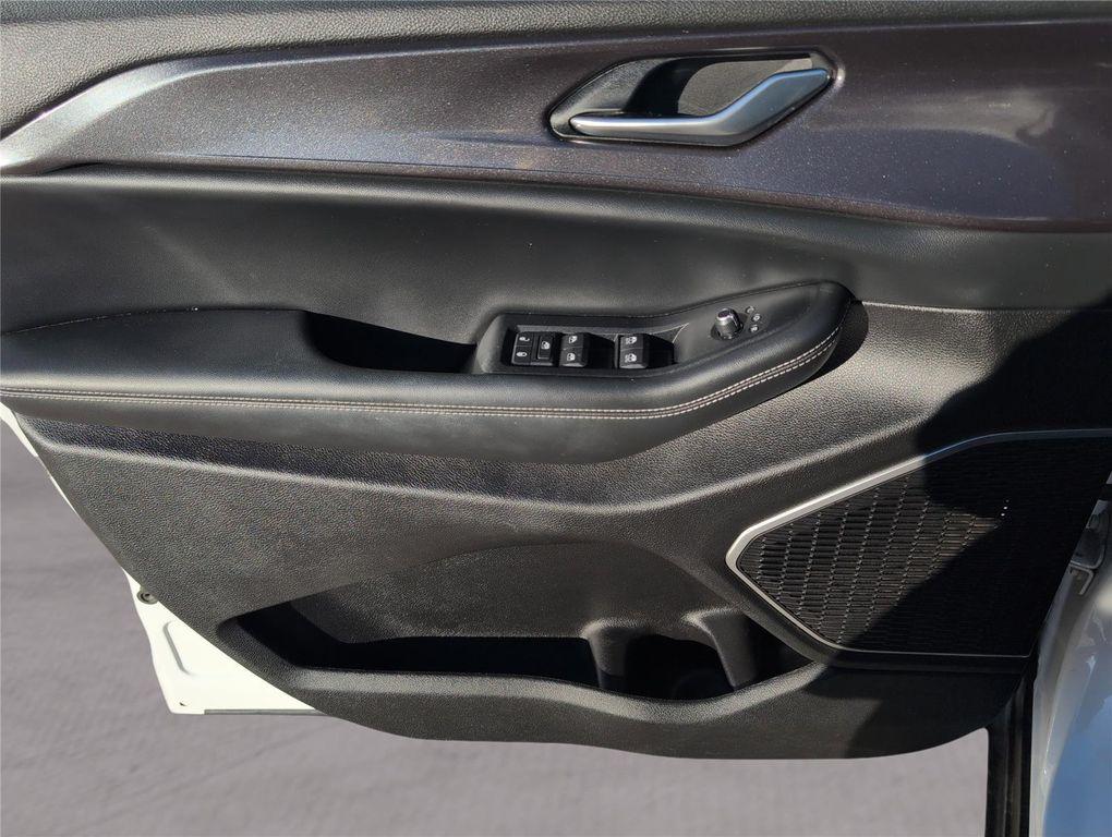 used 2022 Jeep Grand Cherokee car, priced at $23,588