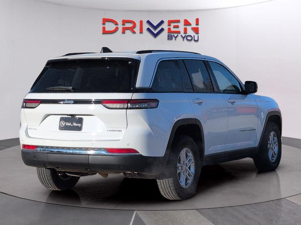 used 2022 Jeep Grand Cherokee car, priced at $23,588