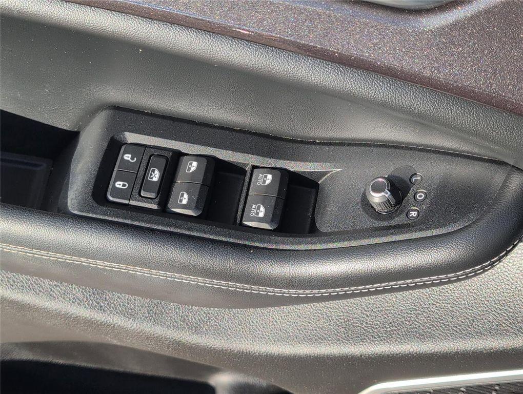 used 2022 Jeep Grand Cherokee car, priced at $23,588