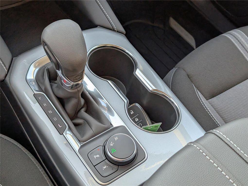 new 2025 Chevrolet Blazer car, priced at $38,246