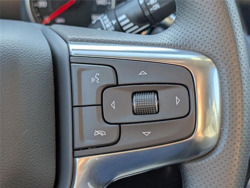 new 2025 Chevrolet Blazer car, priced at $38,246