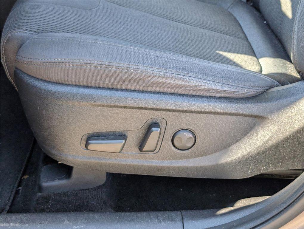 used 2020 Hyundai Santa Fe car, priced at $14,899