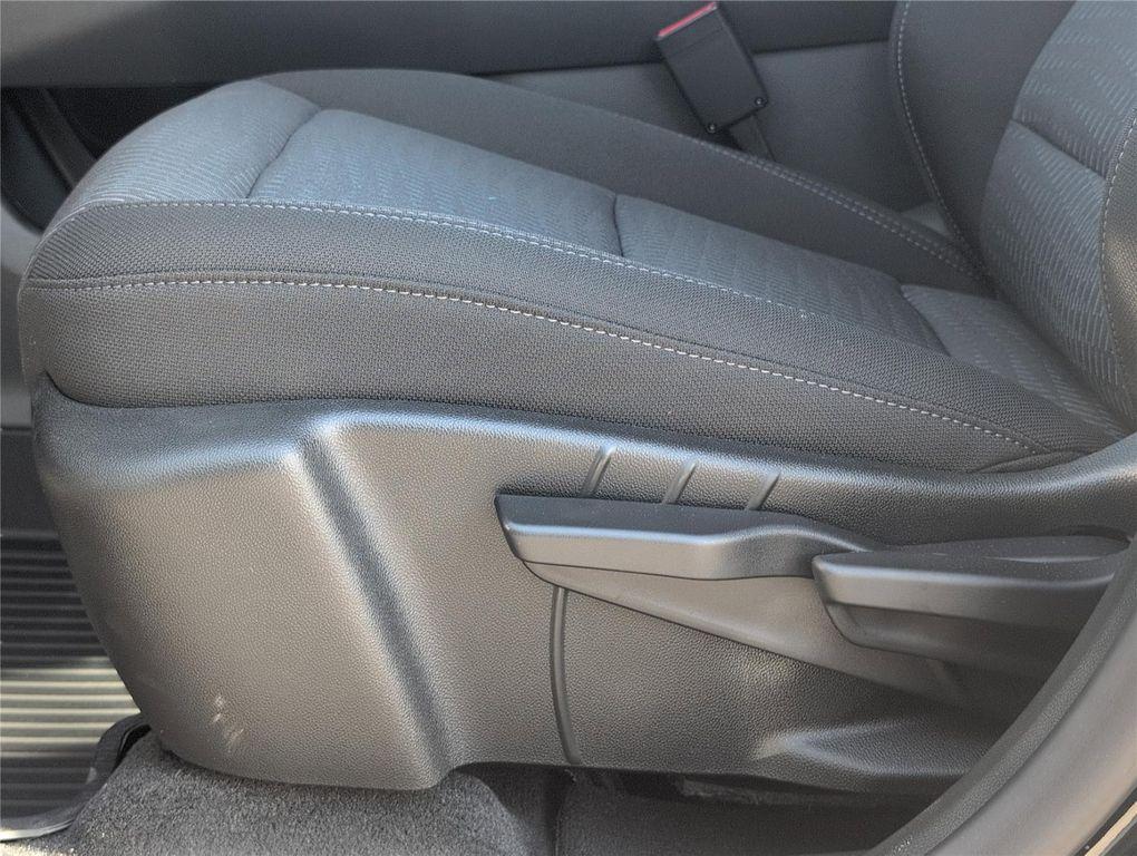 new 2026 Chevrolet Equinox car, priced at $32,321