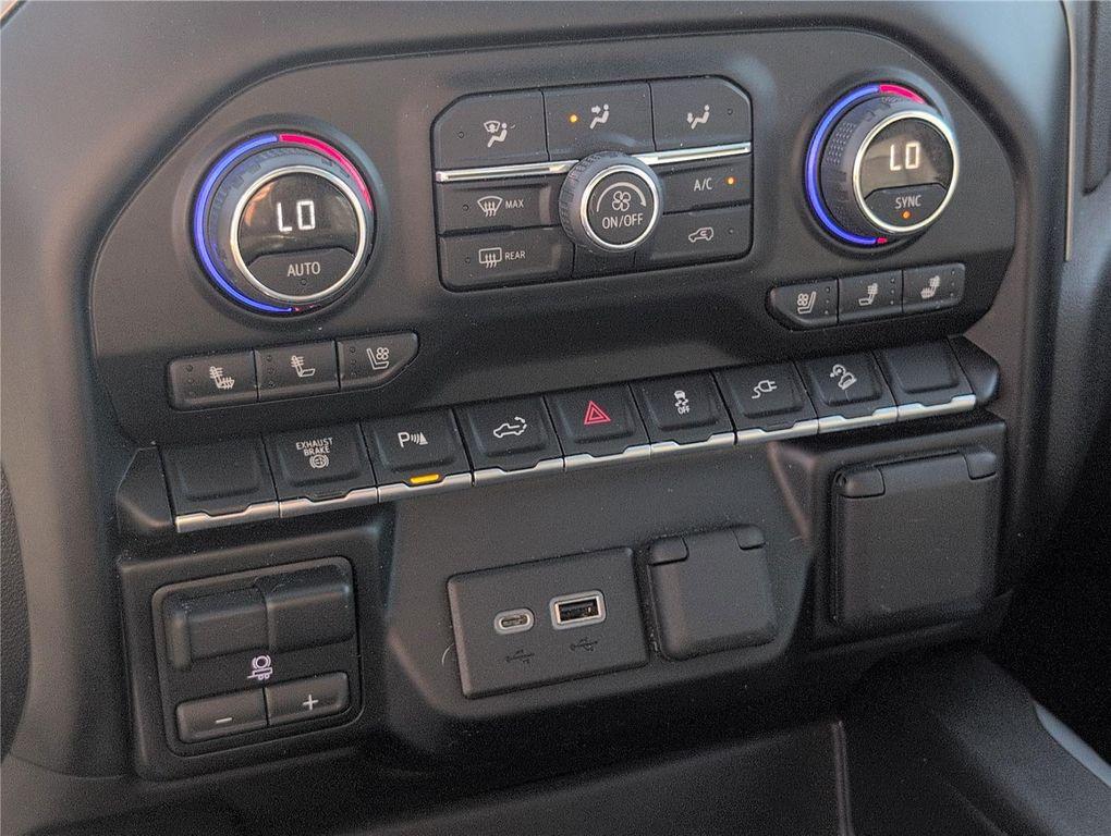 used 2022 Chevrolet Silverado 2500 car, priced at $60,898