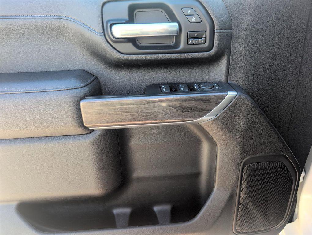 used 2022 Chevrolet Silverado 2500 car, priced at $60,898
