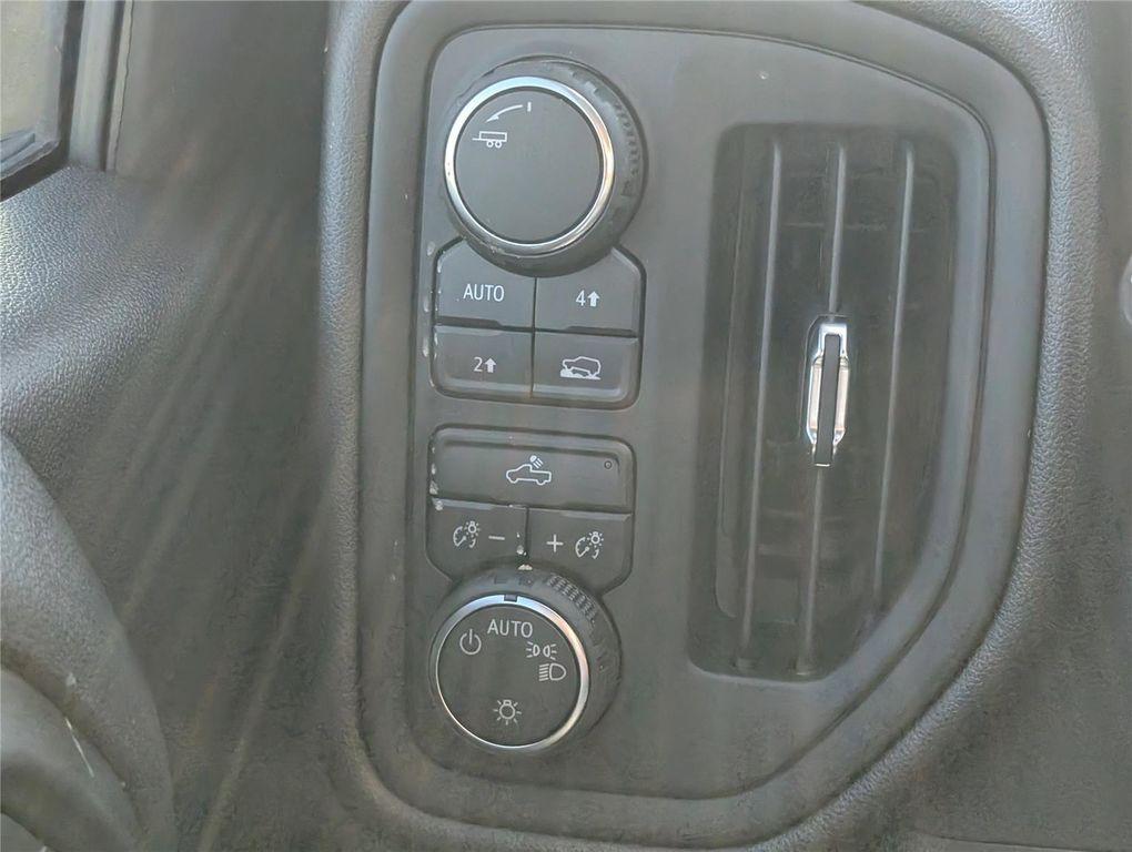 new 2025 Chevrolet Silverado 1500 car, priced at $42,470