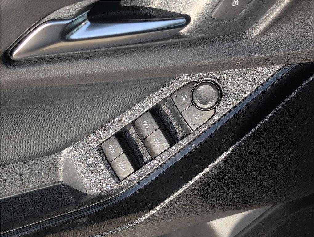 new 2026 Chevrolet Equinox car, priced at $31,276