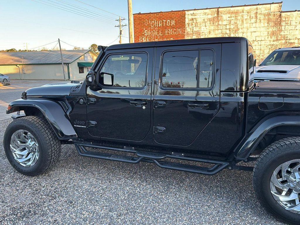 used 2023 Jeep Gladiator car, priced at $32,499