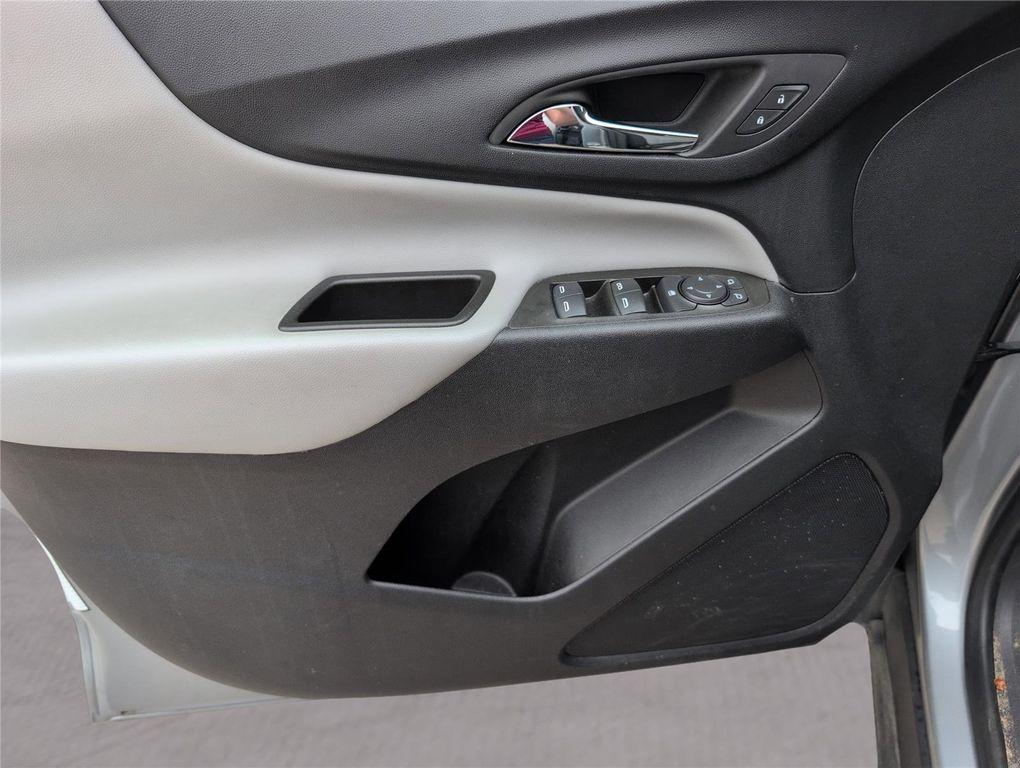 used 2023 Chevrolet Equinox car, priced at $21,316