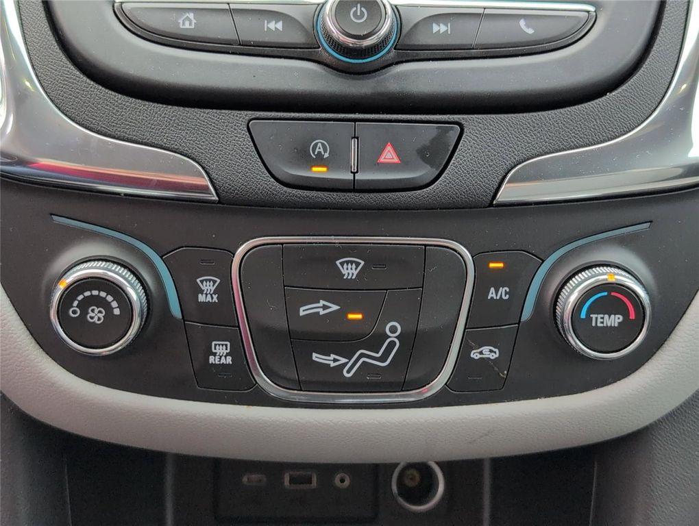 used 2023 Chevrolet Equinox car, priced at $21,316