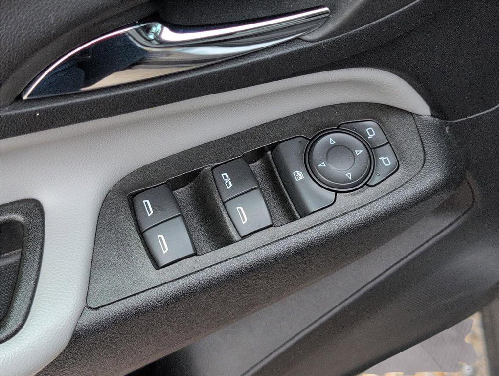 used 2023 Chevrolet Equinox car, priced at $21,316