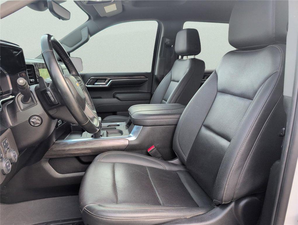 used 2024 Chevrolet Silverado 1500 car, priced at $39,995