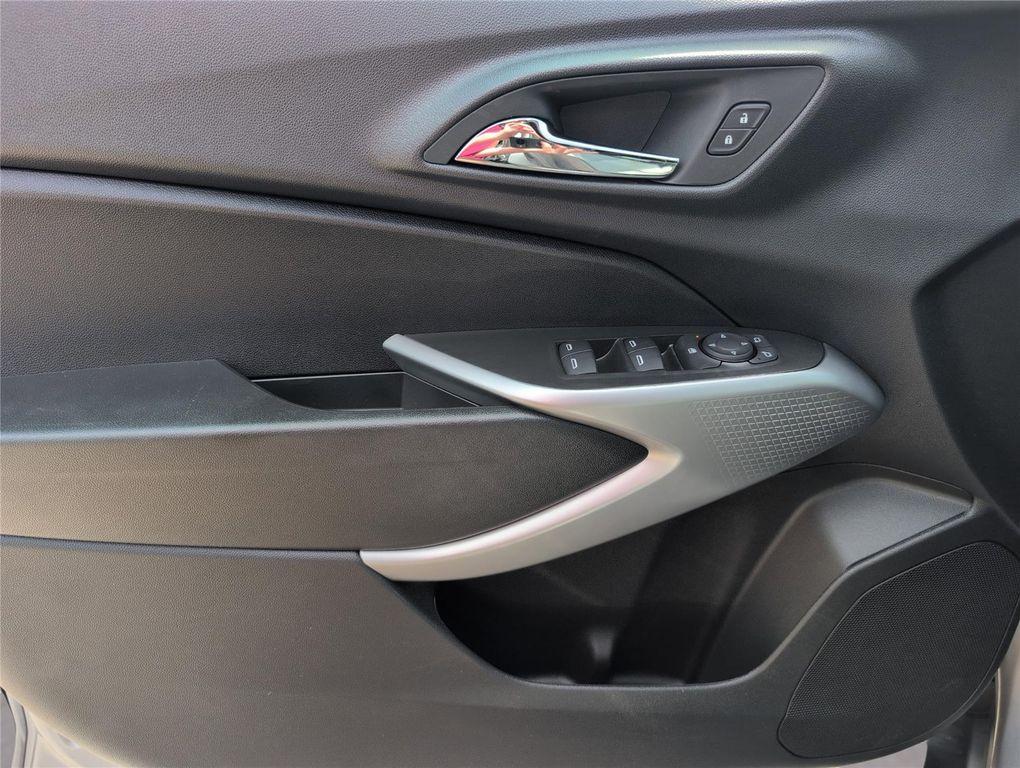 new 2026 Chevrolet Trax car