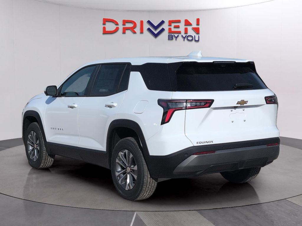 new 2026 Chevrolet Equinox car, priced at $34,041