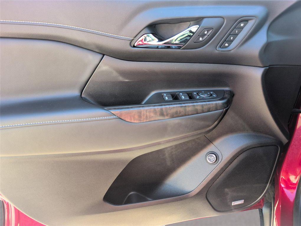 used 2023 GMC Acadia car, priced at $35,595
