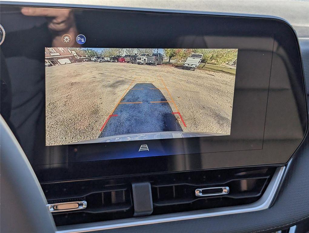 new 2026 Chevrolet Equinox car, priced at $33,266