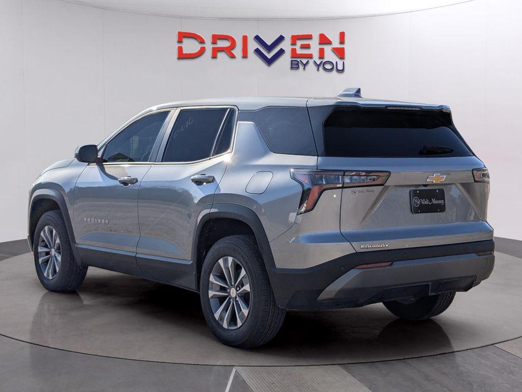 new 2026 Chevrolet Equinox car, priced at $33,266