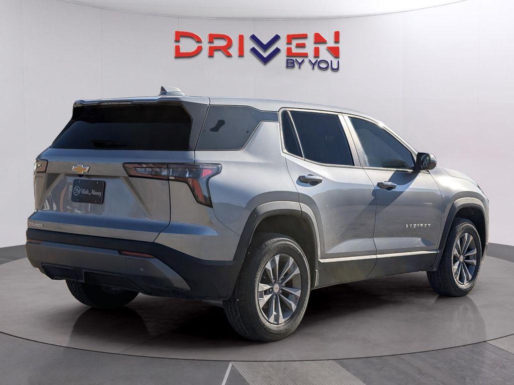 new 2026 Chevrolet Equinox car, priced at $33,266