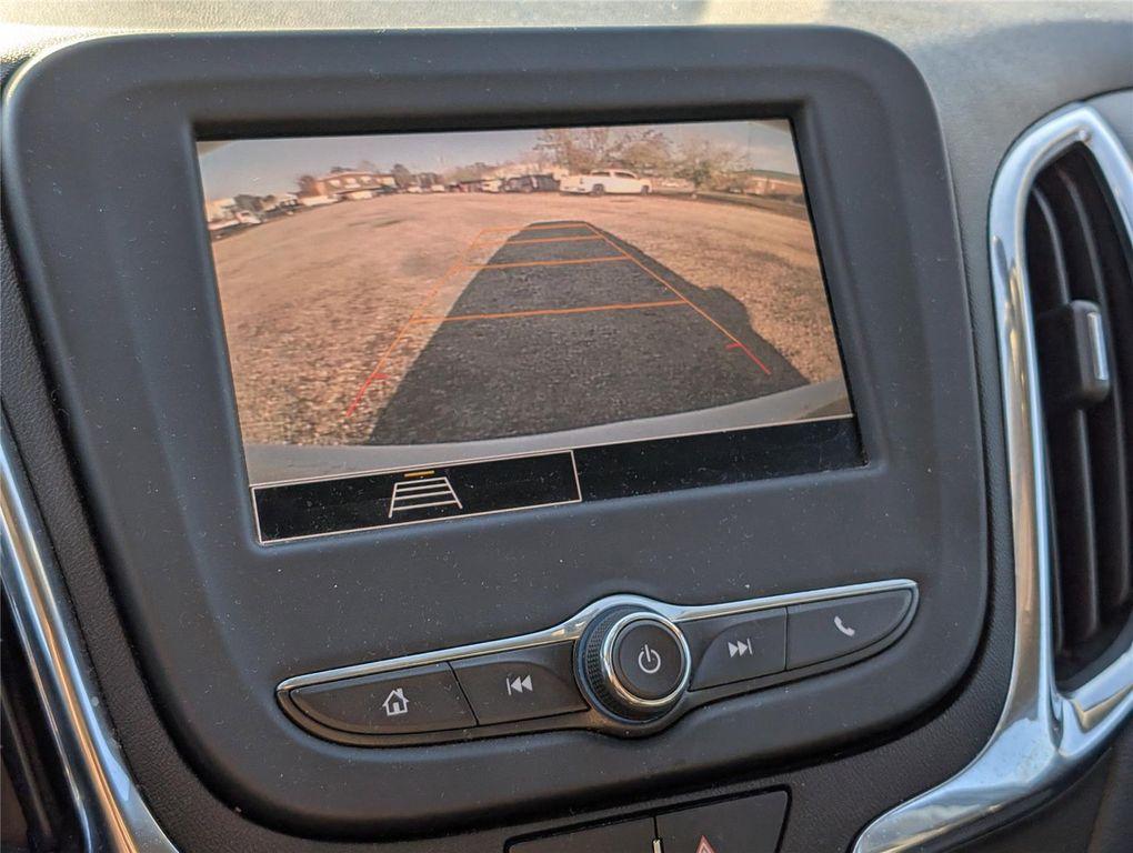 used 2022 Chevrolet Equinox car, priced at $18,293