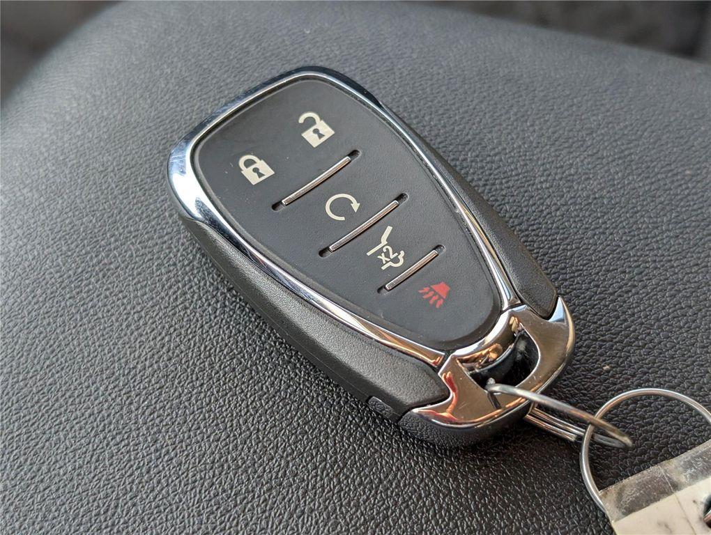 used 2022 Chevrolet Equinox car, priced at $18,293