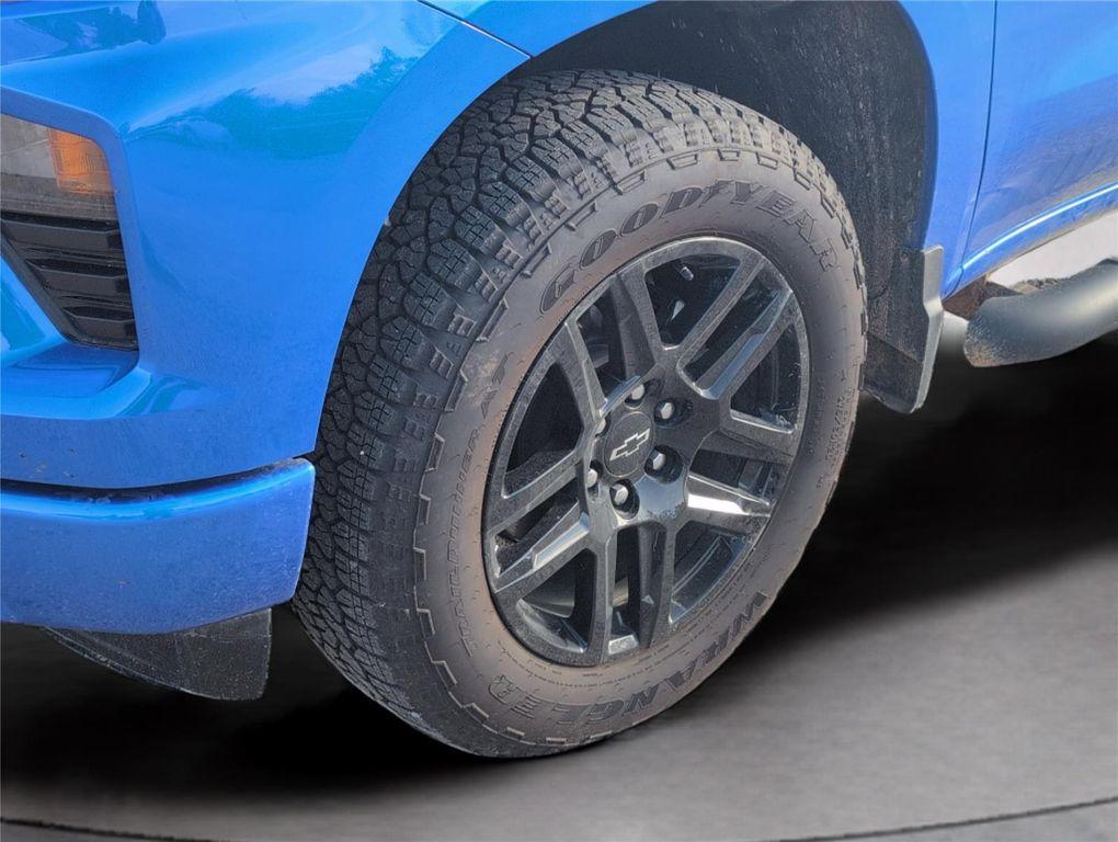 new 2025 Chevrolet Silverado 1500 car