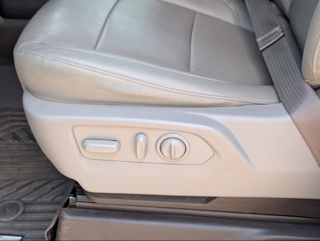 used 2021 Chevrolet Silverado 1500 car, priced at $26,098