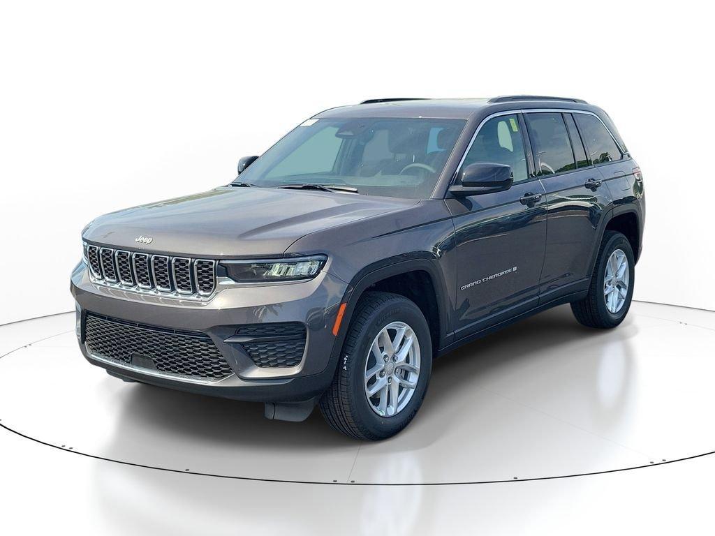 new 2026 Jeep Grand Cherokee car, priced at $42,913