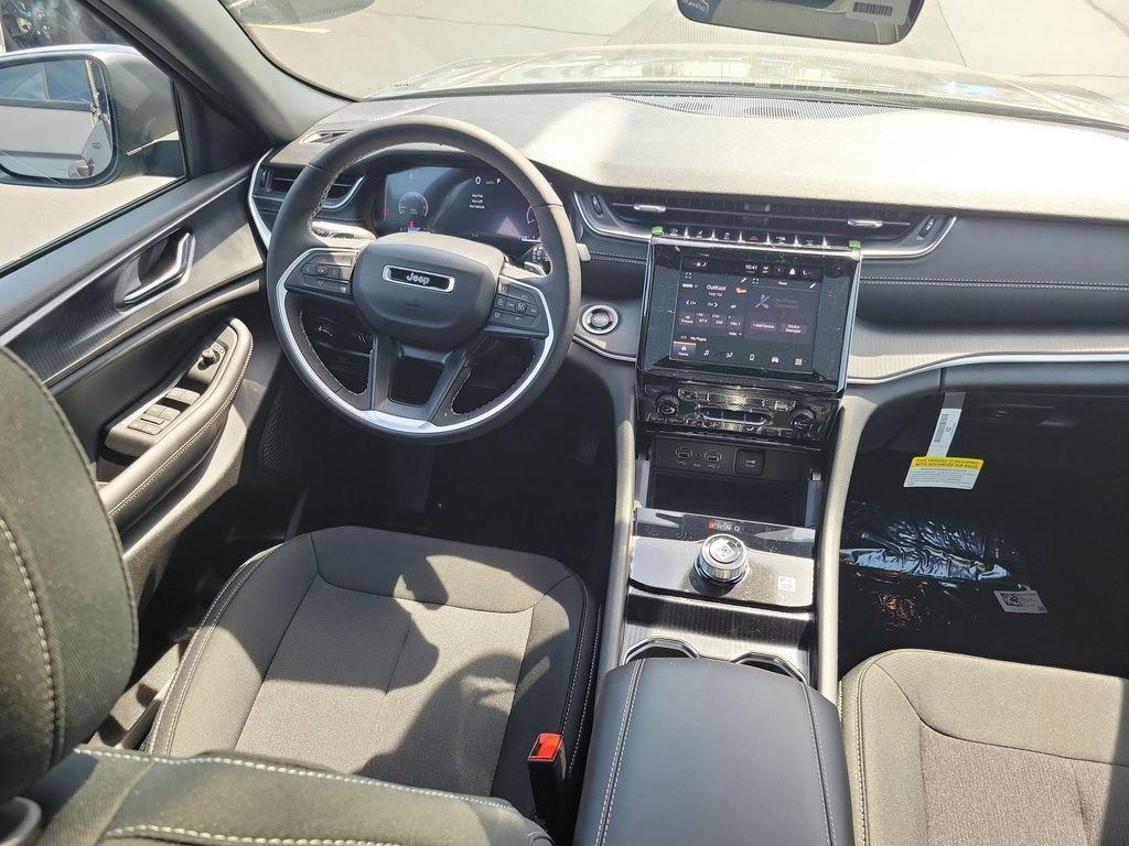 new 2026 Jeep Grand Cherokee car, priced at $42,913