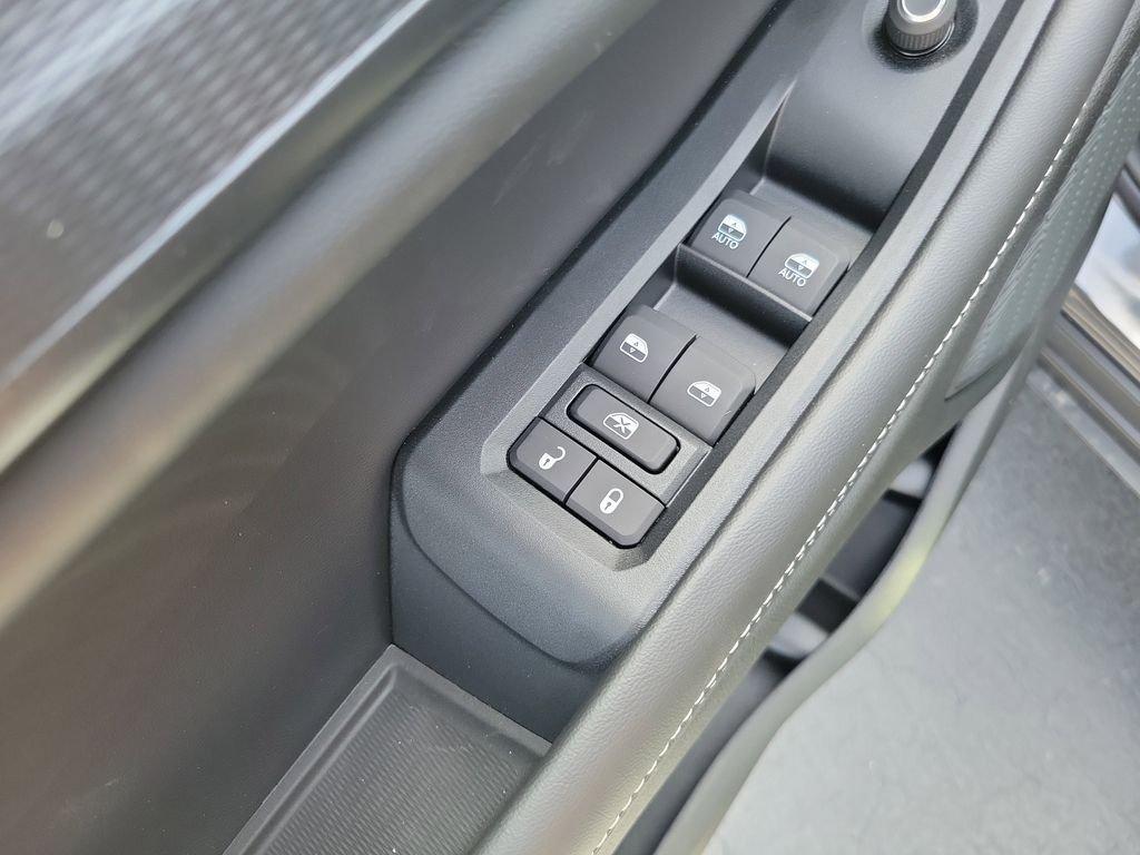 new 2026 Jeep Grand Cherokee car, priced at $42,913