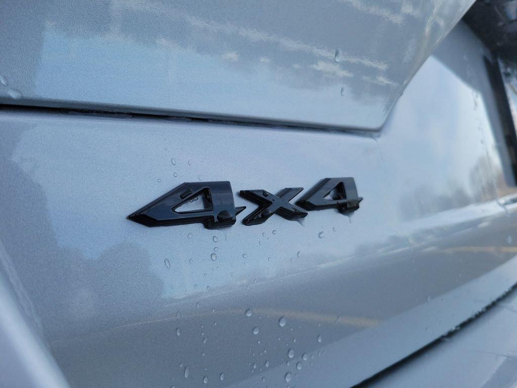 new 2026 Jeep Grand Cherokee car, priced at $49,303