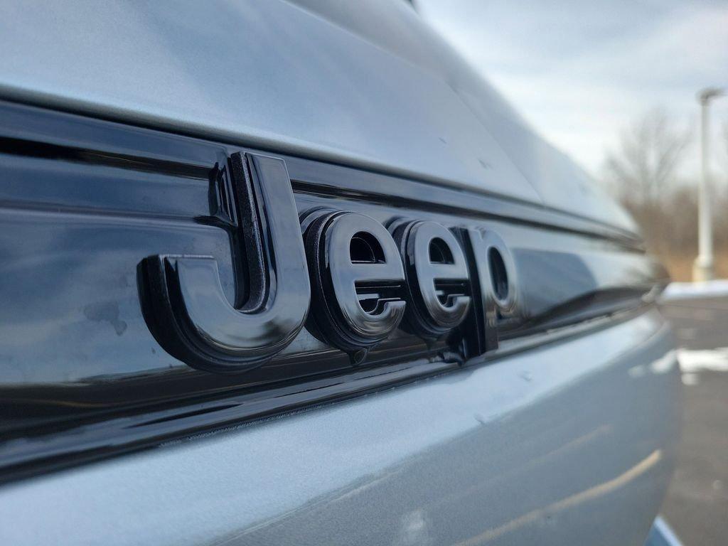new 2026 Jeep Grand Cherokee car, priced at $49,303