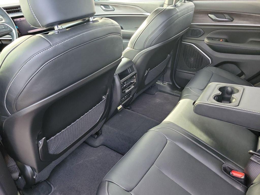 new 2026 Jeep Grand Cherokee car, priced at $49,303