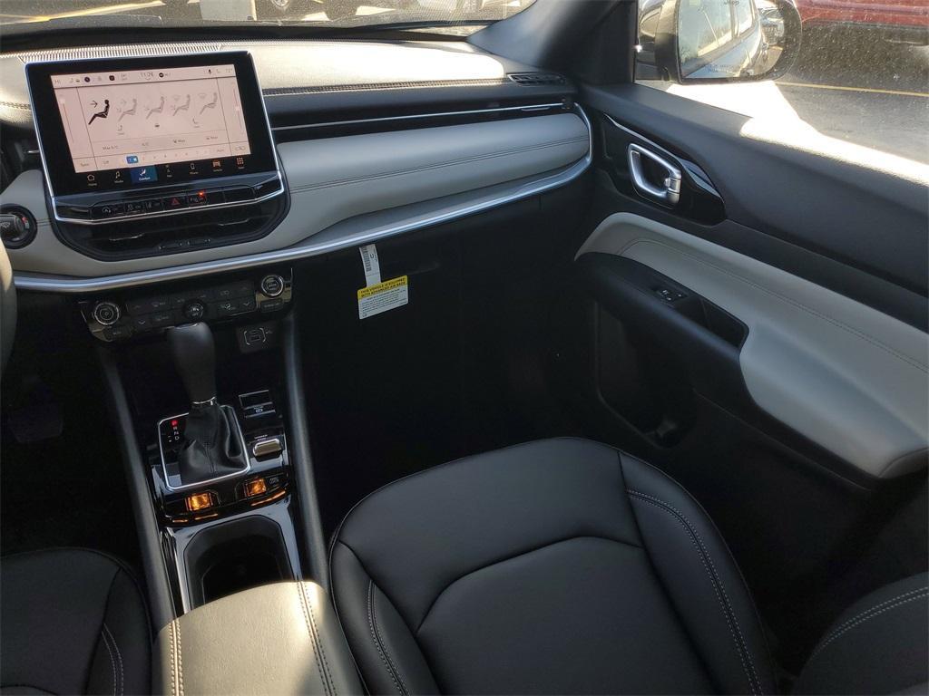 new 2026 Jeep Compass car, priced at $32,775