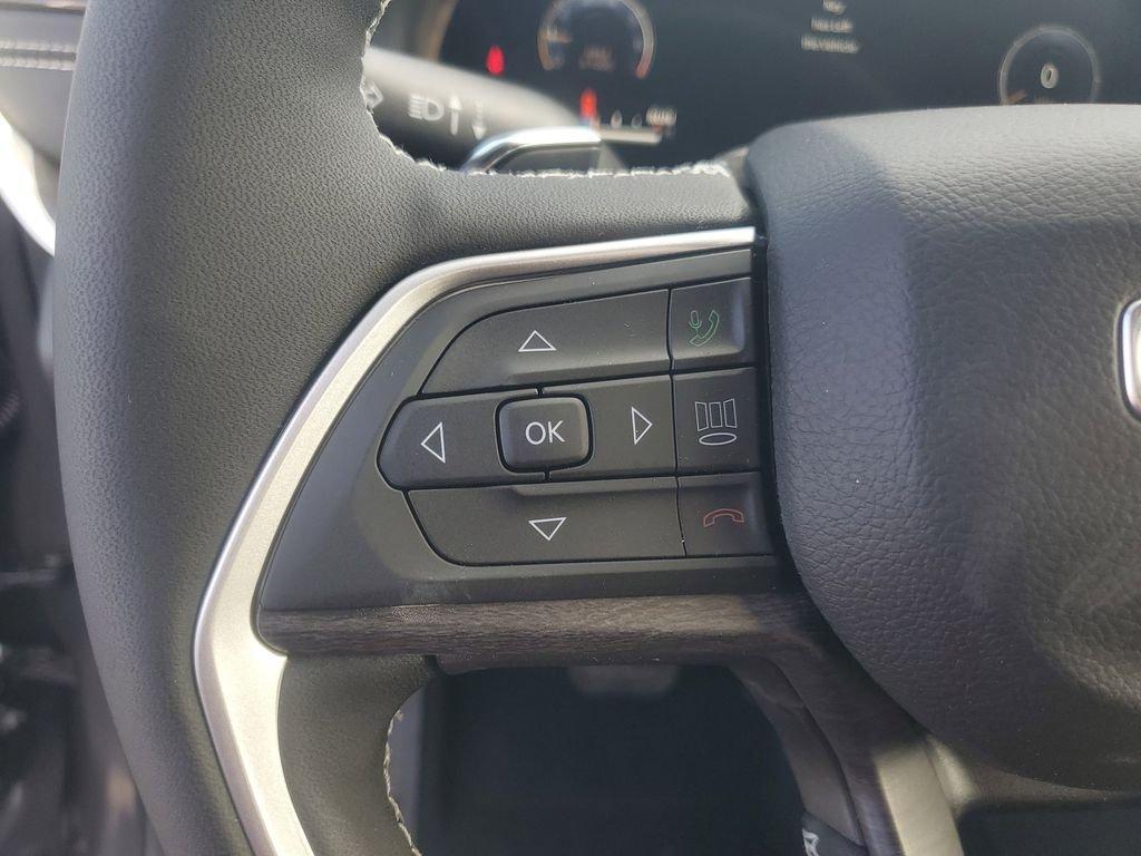 new 2026 Jeep Grand Cherokee car, priced at $50,298