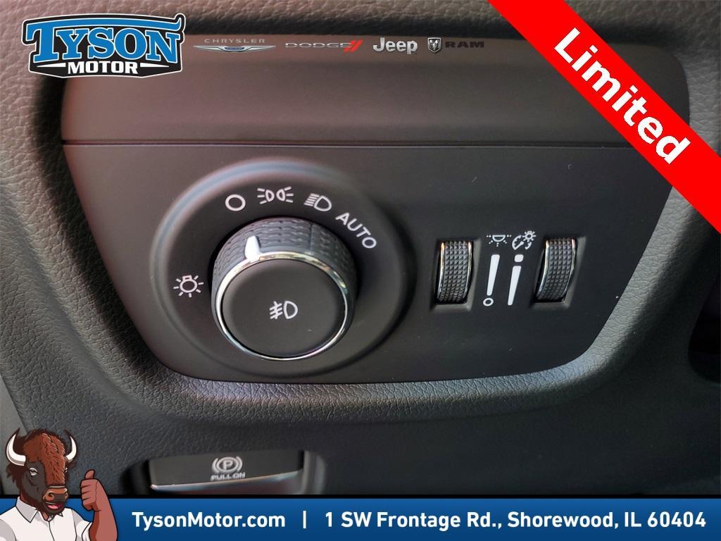 new 2025 Jeep Grand Cherokee car, priced at $49,494