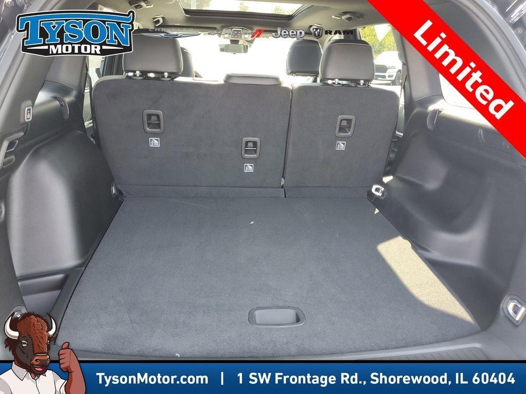 new 2025 Jeep Grand Cherokee car, priced at $47,244