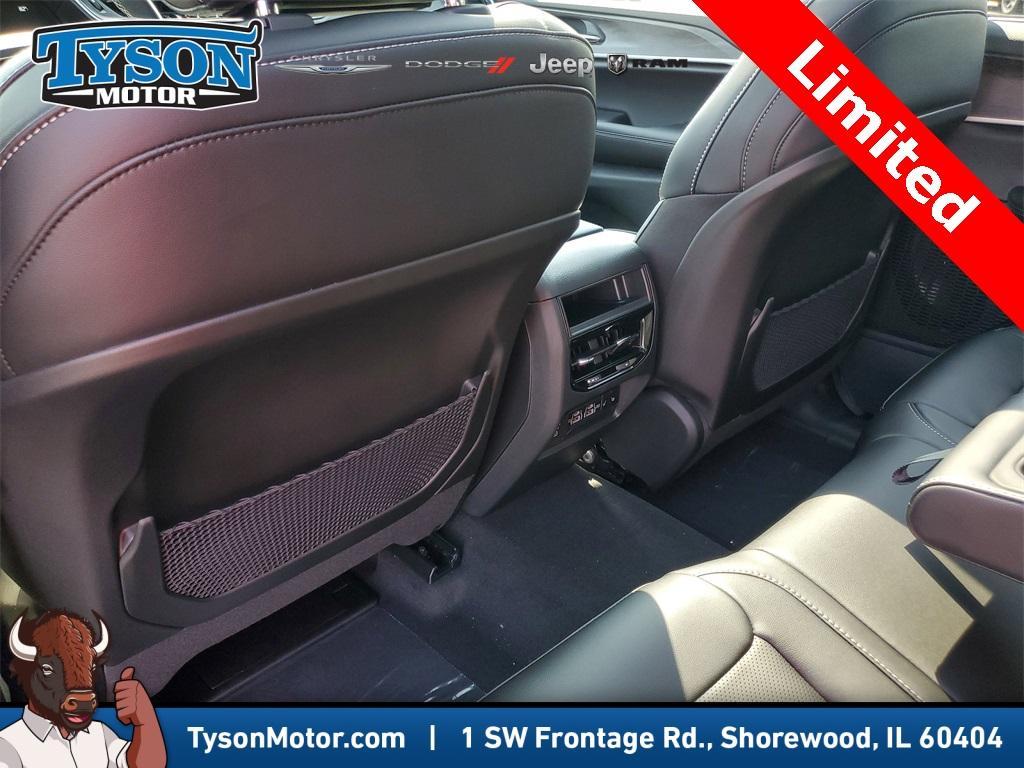 new 2025 Jeep Grand Cherokee car, priced at $49,494