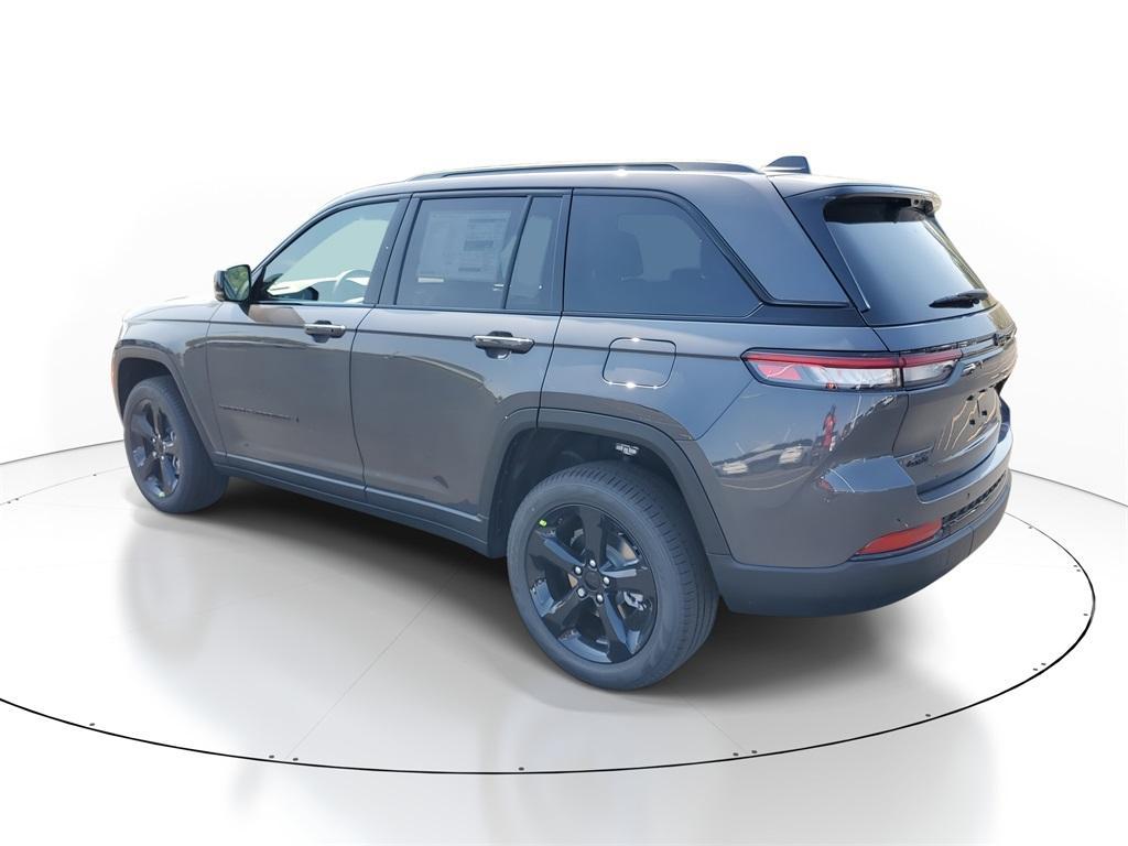 new 2025 Jeep Grand Cherokee car, priced at $44,494