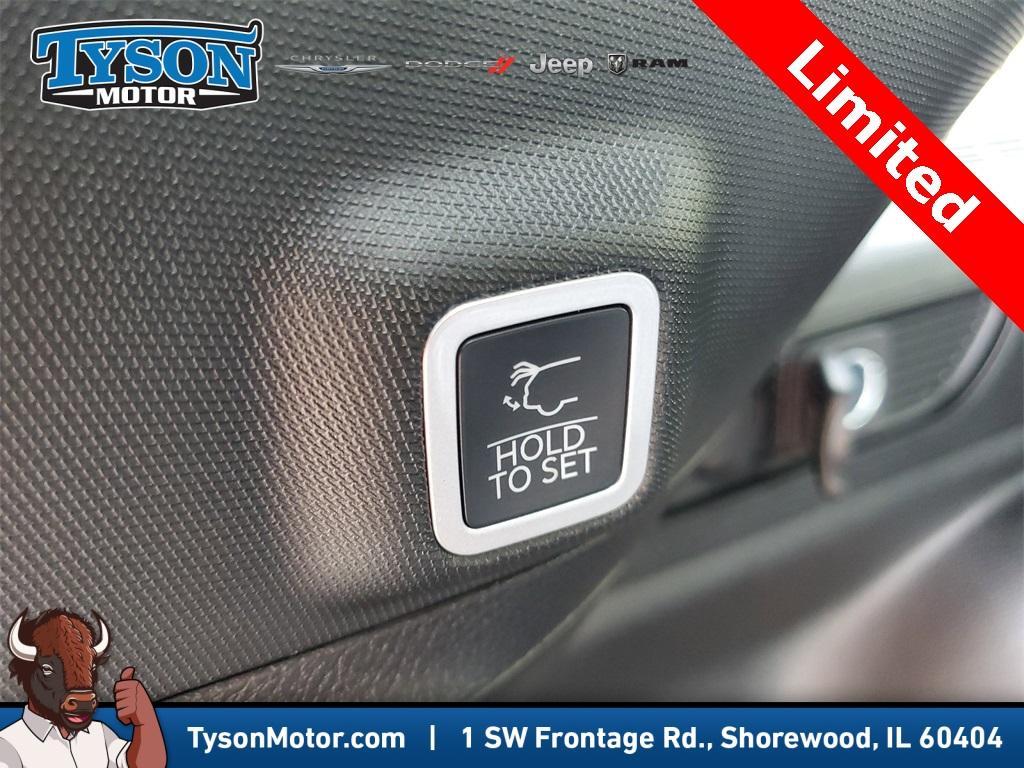 new 2025 Jeep Grand Cherokee car, priced at $49,494