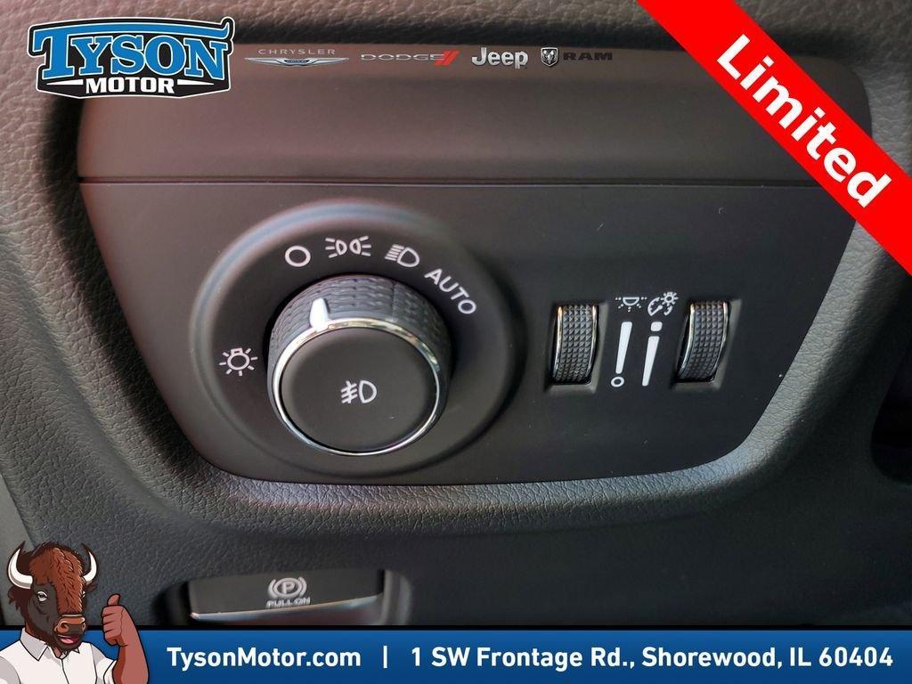 new 2025 Jeep Grand Cherokee car, priced at $47,244