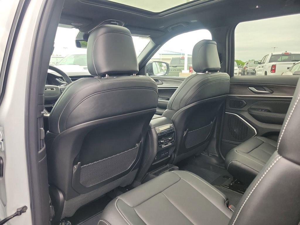 new 2026 Jeep Grand Cherokee L car, priced at $51,644
